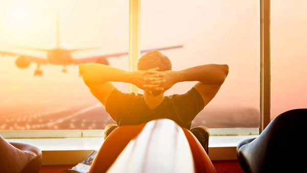 ടിക്കറ്റ് എടുത്തിട്ടും ബോര്‍ഡിംഗ് നിഷേധിക്കപ്പെട്ട അനുഭവമുണ്ടോ? ; വിമാനക്കമ്പനികളുടെ കാഞ്ഞ ബുദ്ധിയാണത് 