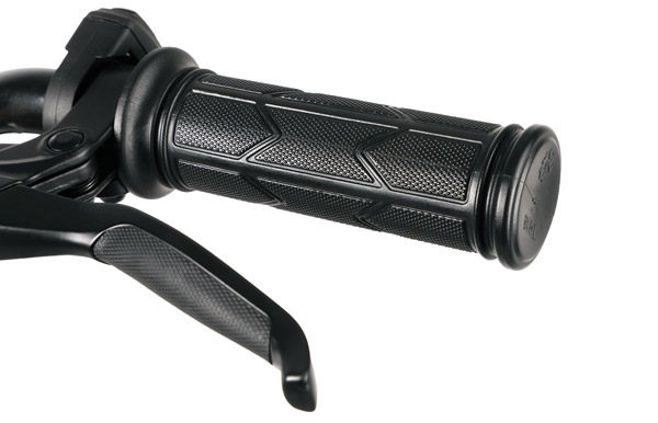 ചിന്തിച്ചിട്ടുണ്ടോ എന്തുകൊണ്ടാണ് മോട്ടോര്‍സൈക്കിളുകള്‍ക്ക് രണ്ട് വ്യത്യസ്ത ബ്രേക്കുകള്‍ നല്‍കിയിരിക്കുന്നതെന്ന്?