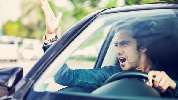 ഡ്രൈവിംഗ് ശൈലി നോക്കി ഏത് മാനസികാവസ്ഥയിലാണെന്ന് പറയാന്‍ പറ്റ്വോ സക്കീര്‍ ഭായിക്ക്‌