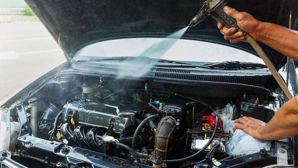 പ്രളയം ബാധിച്ച സെക്കന്ഡ് ഹാന്ഡ് കാറുകള് എങ്ങനെ തിരിച്ചറിയാം? പ്രളയം ബാധിച്ച സെക്കന്ഡ് ഹാന്ഡ് കാറുകള് എങ്ങനെ തിരിച്ചറിയാം?