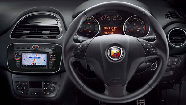 കാറുകളിലെ കരിന്തേൾ, ഓർത്തെടുക്കാം ഫിയറ്റ് പുന്തോ അബാർത്തിനെ 