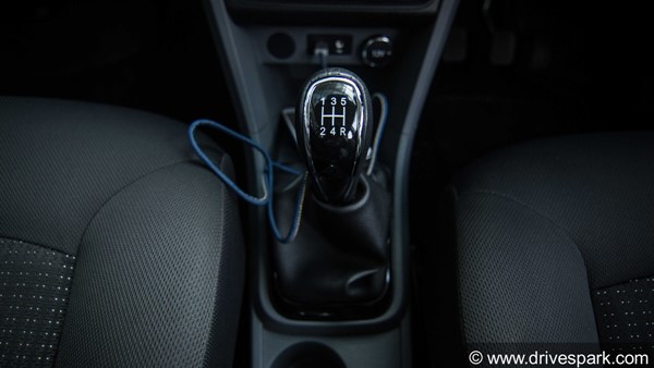 ഇക്കാര്യങ്ങൾ കണ്ടില്ലെന്ന് നടിക്കല്ലേ... സാധാരണയായി കാണുന്ന ഗിയർബോക്‌സ് തകരാറുകൾ 