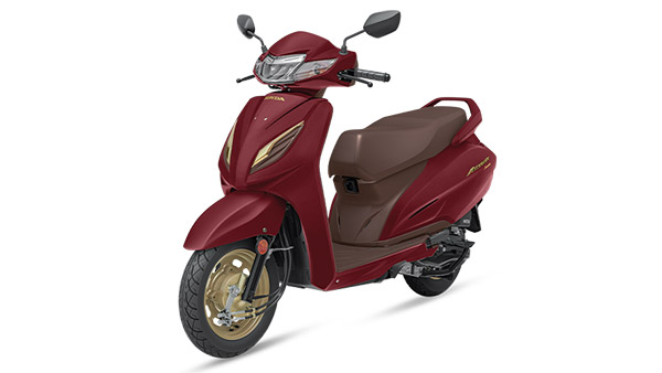 TVS Jupiter ക്ലാസിക് Vs Honda Activa പ്രീമിയം: ഈ ദീപാവലിക്ക് ഇവയില്‍ ഏതാകും മികച്ച തിരഞ്ഞെടുപ്പ്?