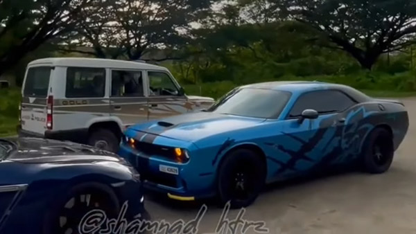 സ്‌കൂള്‍ കോമ്പൗണ്ടില്‍ അഭ്യാസം; ഗള്‍ഫ് രജസ്‌ട്രേഷന്‍ Dodge Challenger SRT പിടികൂടി