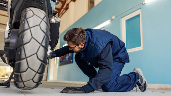 ഇക്കാര്യങ്ങള്‍ അറിഞ്ഞാൽ നല്ലത്; സെക്കന്‍ഡ് ഹാന്‍ഡ് ടൂവീലര്‍ വാങ്ങുമ്പോള്‍ ശ്രദ്ധിക്കേണ്ട കാര്യങ്ങള്‍