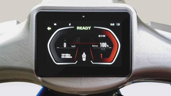 വലിയ TFT ഡിസ്‌പ്ലേയും ഫയർ-റെസിസ്റ്റൻസുള്ള ബാറ്ററി പായ്ക്കും, Komaki Venice Eco ഇലക്‌ട്രിക് സ്‌കൂട്ടർ വിപണിയിലേക്ക്