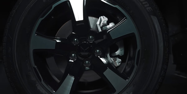 ചന്തുവിനെ തോൽപ്പിക്കാനാവില്ല മക്കളേ! സ്കോർപിയോ വേറെ ലെവൽ