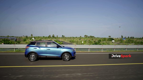 ഫണ്‍, ഫാസ്റ്റ്, ഫിയര്‍ലെസ് XUV400; മഹീന്ദ്ര ഇലക്ട്രിക് എസ്‌യുവി റിവ്യൂ വായിക്കാം