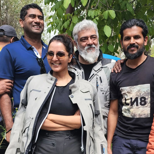 ആളറിയാതെ സഹായം ചോദിച്ച് ആരാധകന്‍; ഇറങ്ങിച്ചെന്ന് 'മെക്കാനിക്ക്' ആയി തിളങ്ങി അജിത്ത്