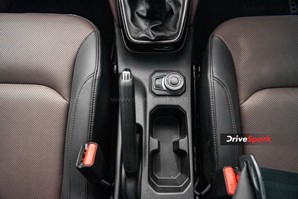 വില പ്രഖ്യാപനത്തിന് മുമ്പ് ഹിറ്റടിച്ച് Maruti Grand Vitara; കൈയ്യിൽ കിട്ടാൻ കാത്തിരിക്കേണ്ടത് 5.5 മാസം വില പ്രഖ്യാപനത്തിന് മുമ്പ് ഹിറ്റടിച്ച് Maruti Grand Vitara; കൈയ്യിൽ കിട്ടാൻ കാത്തിരിക്കേണ്ടത് 5.5 മാസം