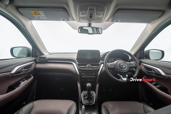 പീതാംബരൻ സാറേ...Maruti Grand Vitara ബോംബ് പൊട്ടിച്ചിട്ടുണ്ടേ! വില വിവരങ്ങൾ ഇങ്ങനെ