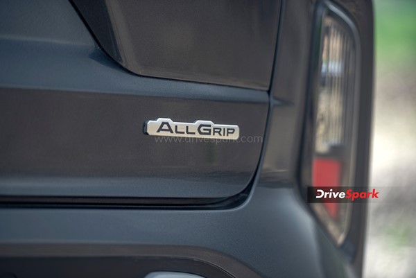 വില പ്രഖ്യാപനത്തിന് മുമ്പ് ഹിറ്റടിച്ച് Maruti Grand Vitara; കൈയ്യിൽ കിട്ടാൻ കാത്തിരിക്കേണ്ടത് 5.5 മാസം വില പ്രഖ്യാപനത്തിന് മുമ്പ് ഹിറ്റടിച്ച് Maruti Grand Vitara; കൈയ്യിൽ കിട്ടാൻ കാത്തിരിക്കേണ്ടത് 5.5 മാസം