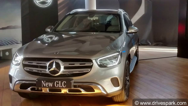  പണിക്കൂലി നല്‍കിയില്ല; ഉടമയുടെ ബെന്‍സ് കാര്‍ കത്തിച്ച് കോണ്‍ട്രാക്ടറുടെ 'പ്രതികാരം'