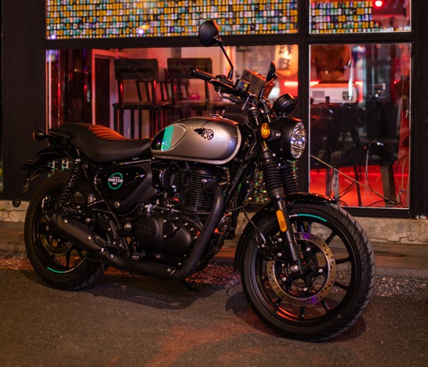 Kawasaki W175 vs Royal Enfield Hunter; വില, ഡിസൈന്‍, ഫീച്ചര്‍, എഞ്ചിന്‍ താരതമ്യം ഇതാ