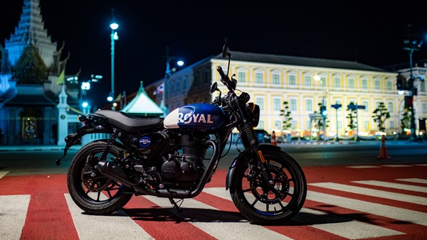 വില പോലെ വിൽപ്പനയിലും വിപ്ലവം തീർത്ത് Hunter 350, പോയ മാസം വിറ്റഴിഞ്ഞത് 18,197 യൂണിറ്റുകൾ