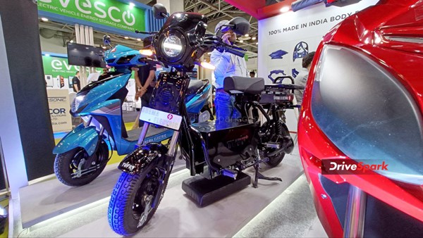 2022 ഇവി ഇന്ത്യ എക്സ്പോ: മൂന്ന് ഹൈ-സ്പീഡ് ഇലക്ട്രിക് സ്കൂട്ടറുകള് അവതരിപ്പിച്ച് Shema 2022 ഇവി ഇന്ത്യ എക്സ്പോ: മൂന്ന് ഹൈ-സ്പീഡ് ഇലക്ട്രിക് സ്കൂട്ടറുകള് അവതരിപ്പിച്ച് Shema