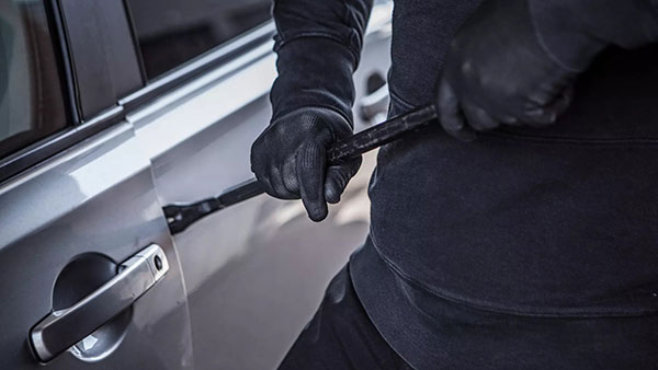 27 വര്‍ഷം കൊണ്ട് മോഷ്ടിച്ചത് 5000 വാഹനങ്ങള്‍; കുപ്രസിദ്ധ വാഹന മോഷ്ടാവ് വലയില്‍