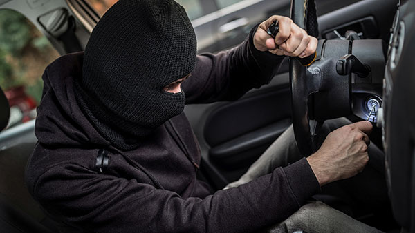 27 വര്‍ഷം കൊണ്ട് മോഷ്ടിച്ചത് 5000 വാഹനങ്ങള്‍; കുപ്രസിദ്ധ വാഹന മോഷ്ടാവ് വലയില്‍