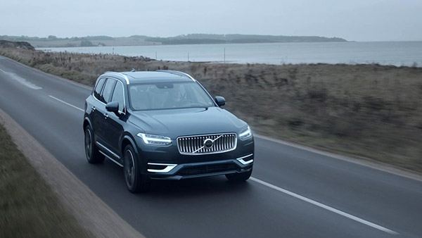 മോഡൽ നിരയിലേക്ക് പുത്തൻ ഫെയ്‌സ്‌ലിഫ്റ്റ് മോഡലുകളുമായി Volvo എത്തി, കൂട്ടിന് മൈൽഡ്-ഹൈബ്രിഡ് ടെക്കും