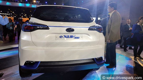 ബ്ലൂ കളറില്‍ തിളങ്ങി XUV400 ഇലക്ട്രിക്; കൂടുതല്‍ വിവരങ്ങള്‍ വെളിപ്പെടുത്തി Mahindra