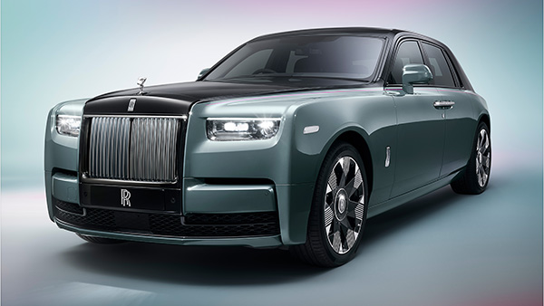 ദീപാവലിക്ക് 2 Rolls Royce കൂടി; അംബാനിയുടെ ഗാരോജ് വീണ്ടും വലുതാവുന്നു