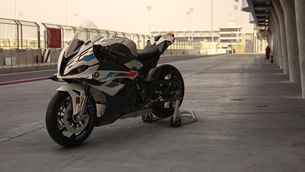 ഇവനാളിച്ചിരി മുറ്റാ... 2023 മോഡൽ S1000RR സ്‌പോർട്‌സ് ബൈക്ക് അവതരിപ്പിച്ച് BMW