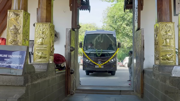 സംഭവം ജോറായി... ലാലേട്ടന്റെ 5 സ്റ്റാർ കാരവാൻ്റെ വീഡിയോ പുറത്തുവിട്ട് ആശിർവാദ് സിനിമാസ്