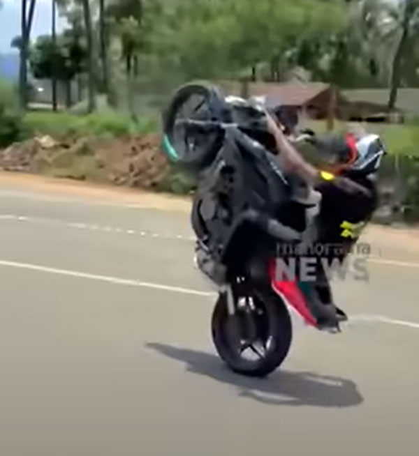 താക്കീത് വകവെക്കാതെ സ്റ്റണ്ടിംഗ് നടത്തി MVD-യെ 'കളിയാക്കി'; റൈഡറുടെ ലൈസന്‍സ് പോയി; ബൈക്ക് കസ്റ്റഡിയില്‍ 