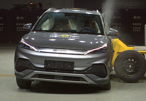 ഇടിക്കൂട്ടിലും സ്റ്റാർ തന്നെ, യൂറോ NCAP ക്രാഷ് ടെസ്റ്റിൽ 5 സ്റ്റാർ സേഫ്റ്റി റേറ്റിംഗുമായി BYD Atto 3