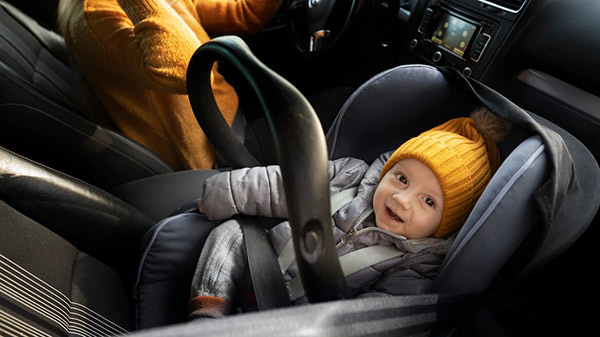 ടെന്‍ഷന്‍ വേണ്ട; കുട്ടികളുമായി സുരക്ഷിത കാര്‍ യാത്ര ഉറപ്പാക്കാനുള്ള ടിപ്പുകള്‍...