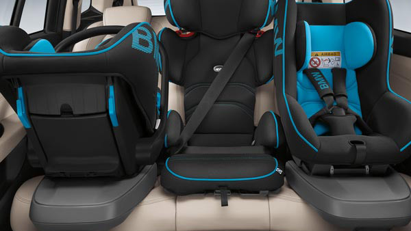 ടെന്‍ഷന്‍ വേണ്ട; കുട്ടികളുമായി സുരക്ഷിത കാര്‍ യാത്ര ഉറപ്പാക്കാനുള്ള ടിപ്പുകള്‍...