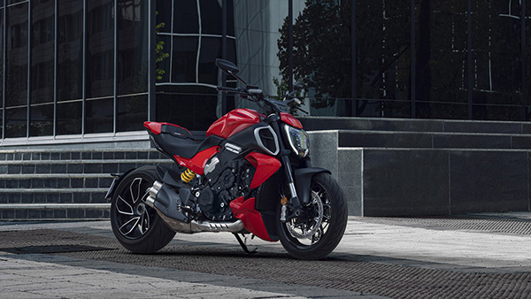 ഡ്യുക്കാട്ടിയിൽ നിന്നും ഒരു മാരക ഐറ്റം എത്തിയിട്ടുണ്ട്, ഇതാണ് Diavel V4 പവർ ക്രൂയിസർ