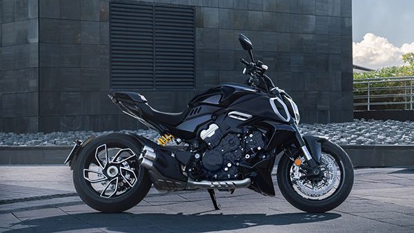 ഡ്യുക്കാട്ടിയിൽ നിന്നും ഒരു മാരക ഐറ്റം എത്തിയിട്ടുണ്ട്, ഇതാണ് Diavel V4 പവർ ക്രൂയിസർ