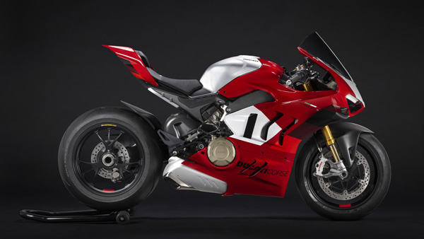 കൂടുതല്‍ ഫീച്ചറുകളും, ശകത്മായ എഞ്ചിനും; 2023 Panigale V4 R അവതരിപ്പിച്ച് Ducati