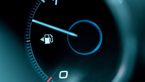 കാർ ഫ്യുവൽ പമ്പിലെ മർദ്ദം സ്വയം എങ്ങനെ പരിശോധിക്കാം?