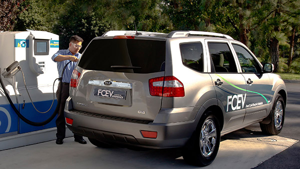 ഹൈഡ്രജൻ ഫ്യുവൽസെൽ കാറും ഇലക്ട്രിക് കാറുകളും തമ്മിലുള്ള വ്യത്യാസങ്ങൾ അറിയാമോ