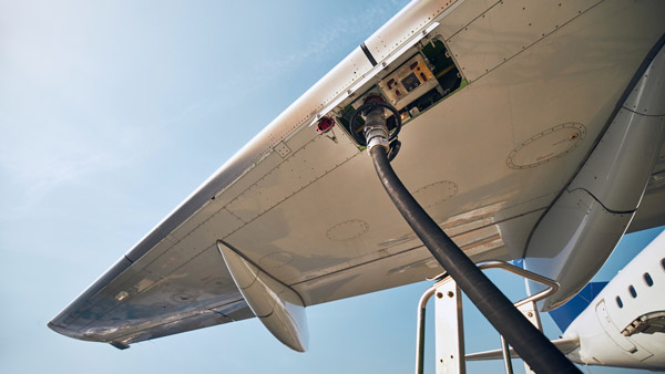 ജെറ്റ് ഫ്യുവലിന്റെ നിറം എന്തെന്ന് അറിയാമോ? പറഞ്ഞു തരാം... 