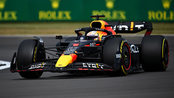 വീണ്ടും 'പൊന്നപ്പനായി' വെര്‍സ്റ്റപ്പന്‍; ഫോര്‍മുല വണില്‍ ഹാമില്‍ട്ടണ് പോലുമില്ലാത്ത റെക്കോഡും സ്വന്തം