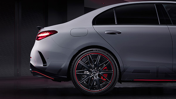 AMG C63 S E പെര്‍ഫോമെന്‍സ് മോഡലിനെ അവതരിപ്പിച്ച് Mercedes; എഞ്ചിന്‍, ടോപ്പ്-സ്പീഡ്, ഫീച്ചറുകള്‍ അറിയാം