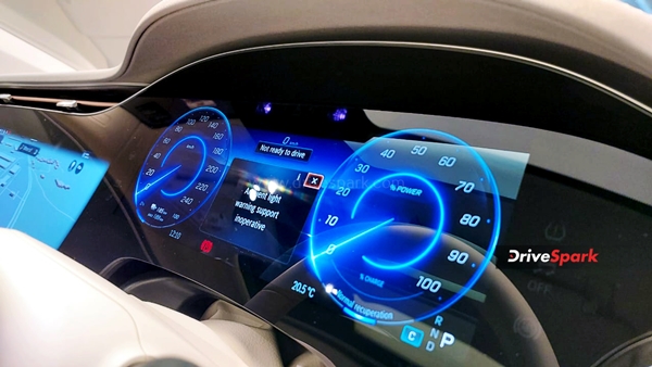 വില കൂടിയാലും വില്‍നയില്‍ വിട്ടുവീഴയില്ല; Mercedes EQS 580 ലക്ഷ്വറി ഇലക്ട്രിക് സെഡാന്റെ ബുക്കിംഗ് കണക്കുകള്‍ പുറത്ത്