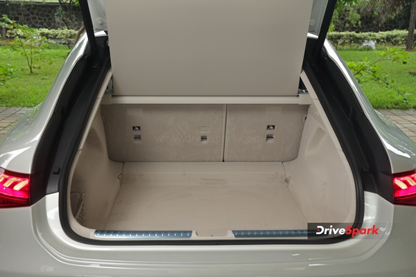 ആഢംബരത്തിൻ്റെ അവസാനവാക്കായ മെർസിഡീസ് EQS 580; റിവ്യൂ വിശേഷങ്ങൾ