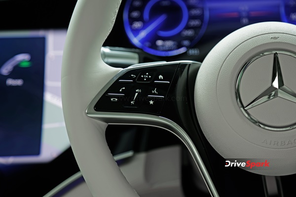 ആഢംബരത്തിൻ്റെ അവസാനവാക്കായ മെർസിഡീസ് EQS 580; റിവ്യൂ വിശേഷങ്ങൾ