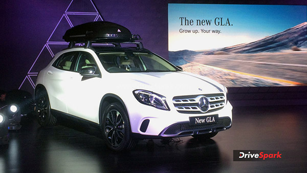 മേപ്പടിയാൻ സംവിധായകന് ബെൻസിന്റെ ചെറു എസ്‍യുവി സമ്മാനിച്ച് ഉണ്ണി മുകുന്ദൻ