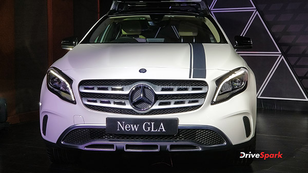 മേപ്പടിയാൻ സംവിധായകന് ബെൻസിന്റെ ചെറു എസ്‍യുവി സമ്മാനിച്ച് ഉണ്ണി മുകുന്ദൻ