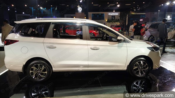  പിക്കപ്പ് ട്രക്കും ഹാച്ച്ബാക്കും; എംജിക്ക് കളംനിറയാൻ ദേ ഇവൻമാർ ഇങ്ങൊന്നു വന്നാൽ മതി!