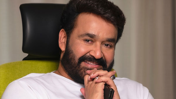 ചലിക്കുന്ന കൊട്ടാരം, പുത്തൻ കാരവാൻ ഏറ്റുവാങ്ങാൻ നേരിട്ടെത്തി മോഹൻലാൽ