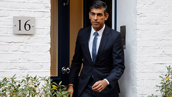 അതിസമ്പന്നനായ പ്രധാനമന്ത്രി! എങ്കിലും ആള് സിമ്പിളാണ്; ഋഷി സുനകിന്റെ കാർ ശേഖരം ഇതാ