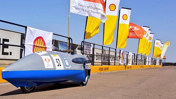  മലയാളി വിദ്യാര്‍ഥികളുടെ 'വണ്ടി'-ക്ക് അന്താരാഷ്ട്ര അവാർഡ്; ഇലക്ട്രിക് കാര്‍ നിർമിച്ചത് മാലിന്യ വസ്തുക്കളിൽ നിന്നും 