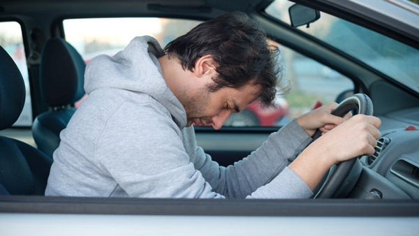 ഉറക്കം മൂലമുണ്ടാകുന്ന അപകടങ്ങള്‍ തടയാന്‍ നൂതന കണ്ടുപിടിത്തവുമായി മോട്ടോര്‍ വെഹിക്കിള്‍ ഇന്‍സ്‌പെക്ടര്‍മാര്‍