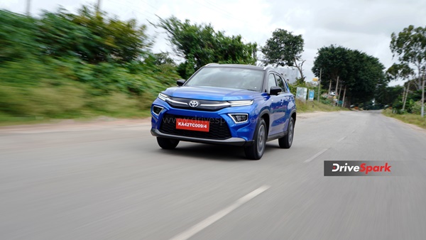 Toyota HyRyder വാങ്ങാതെ തന്നെ 'സ്വന്തമാക്കി' ഉപയോഗിക്കാം; നിങ്ങള്‍ ചെയ്യേണ്ടത് ഇത്രമാത്രം
